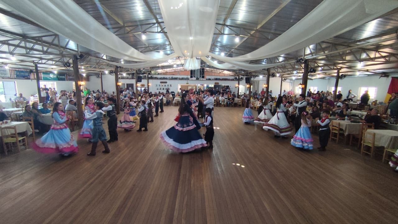 Semana Farroupilha reúne a comunidade e celebra tradições gaúchas em Corbélia