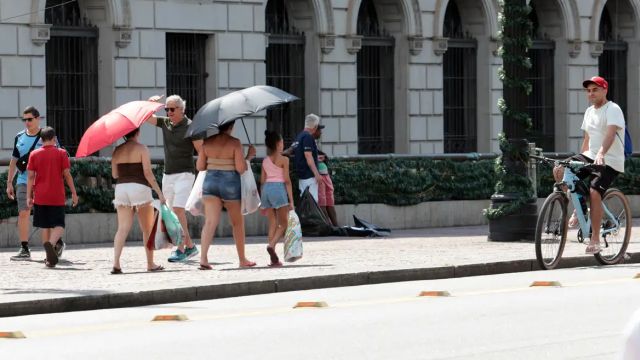 Imagem referente à notícia: Inmet emite alerta de grande perigo por onda de calor no fim de semana