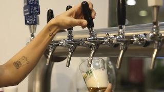 Imagem referente a notícia: Lei Seca: confira onde haverá restrição a bebidas nas eleições 2026