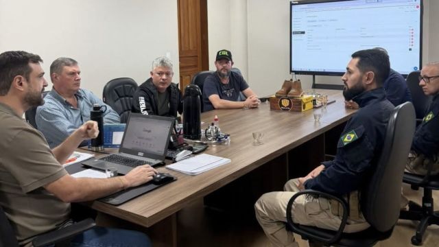 Imagem referente à notícia: Corbélia firma parceria com a PRF e amplia integração do sistema de videomonitoramento