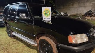 Imagem referente a notícia: Patrulha Rural apreende Blazer após manobras perigosas em via pública em Corbélia
