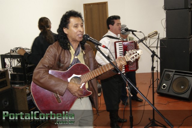 Jantar Beneficente - Show Adriano Mendes